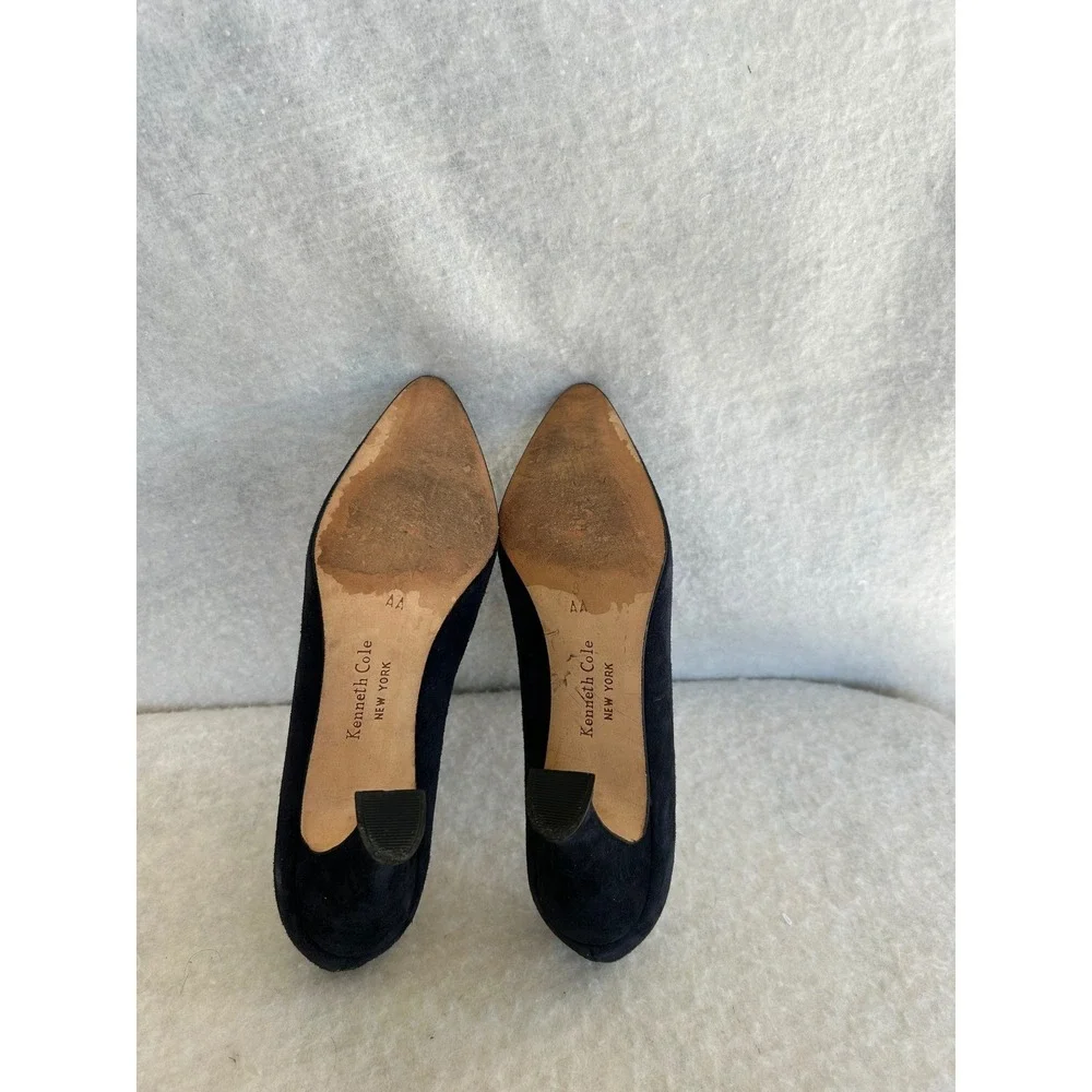 Kenneth Cole New York Vintage Black Suede Pointed Toe Heels Pumps 8 AA